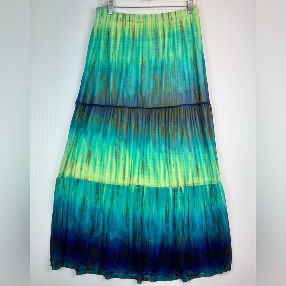 💲8️⃣ New Directions Maxi Skirt SIZE M- 3 Tiers, Mesh, Inside lining to knee